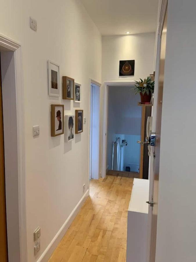Lovely Spacious 1-Bedroom Flat In Tufnell Park Close To Central لندن المظهر الخارجي الصورة